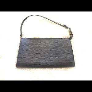Louis Vuitton Pochette Epi Noir Clutch Purse Bag